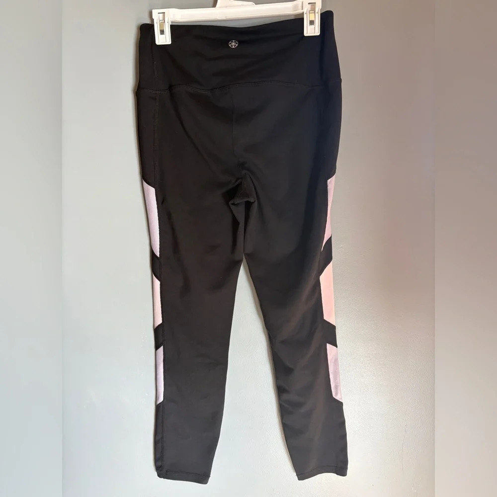 GAIAM Black Leggings with Pastel side panels - size Large - Athletic Yoga